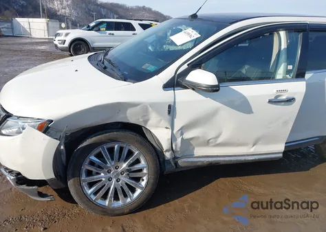 2013 Lincoln Mkx z USA, uszkodzony, nr VIN 2LMDJ8JKXDBL20427